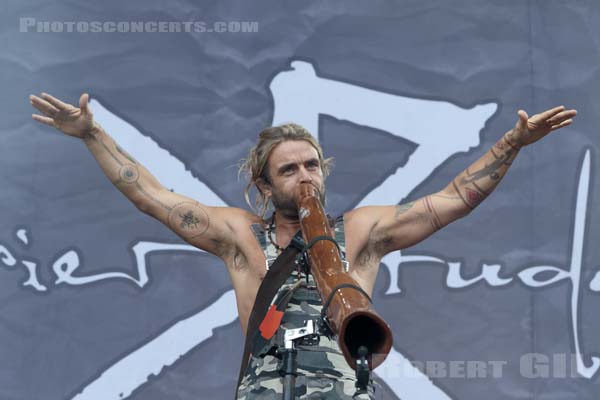 XAVIER RUDD - 2017-07-01 - ARRAS - La Citadelle - Greenroom - 